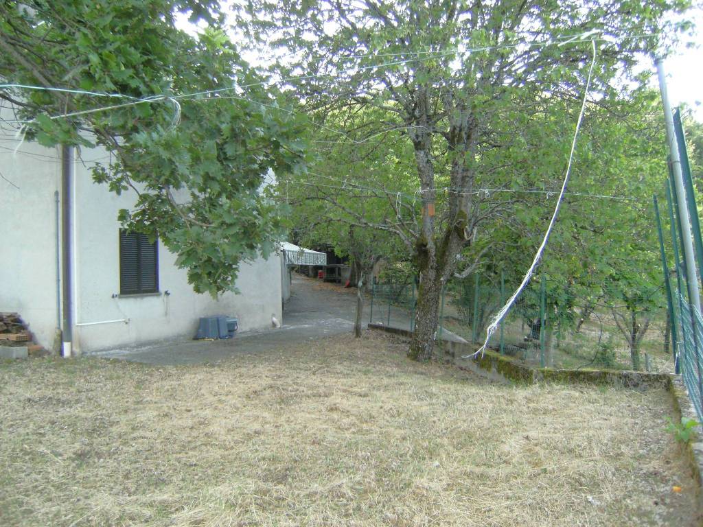 Casa indipendente a Arrone in Via del Colle, 40 - Foto 2