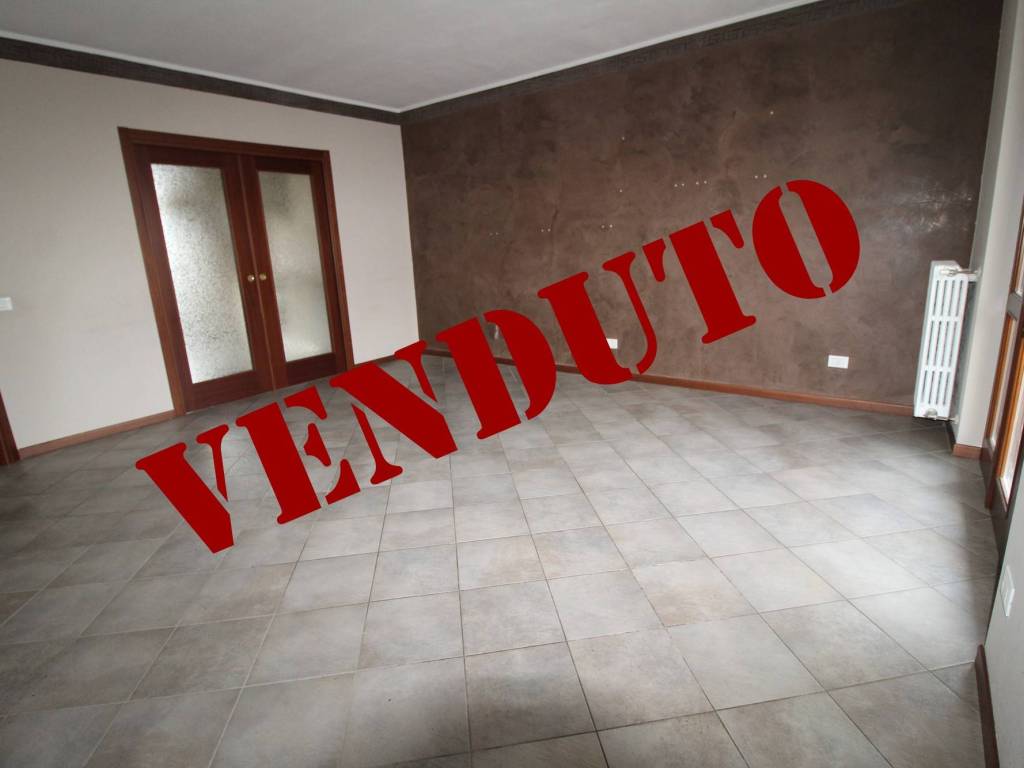 Villetta a schiera a Borghetto lodigiano in Piazza Mercato - Foto 2