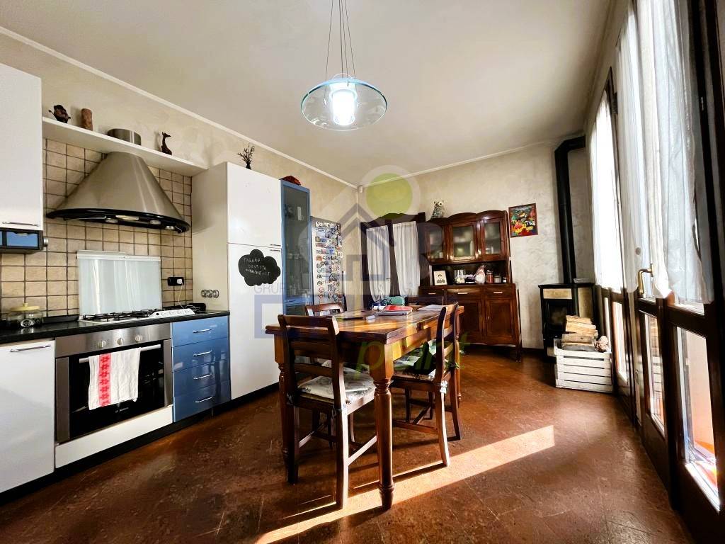 Casa indipendente a Asola in Via Torresano, 74 - Foto 2