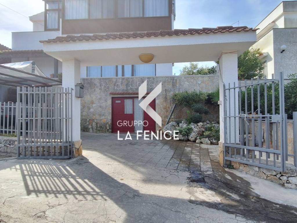 Villa a Fasano in viale Chiesetta dei Pietrangeli - Foto 3