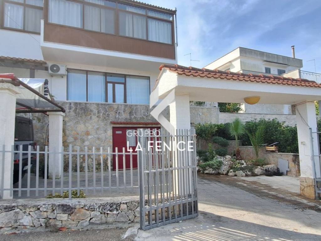 Villa a Fasano in viale Chiesetta dei Pietrangeli - Foto 4