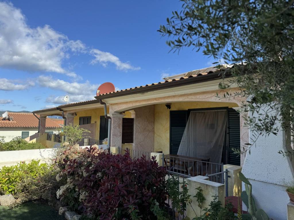 Appartamento a Siniscola in Sa Petra Ruja Via Mare Libico - Foto 2