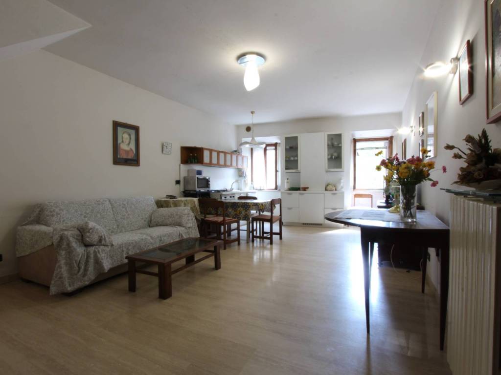 Appartamento a Ascoli piceno in Via della Piazzarola, 55 - Foto 4