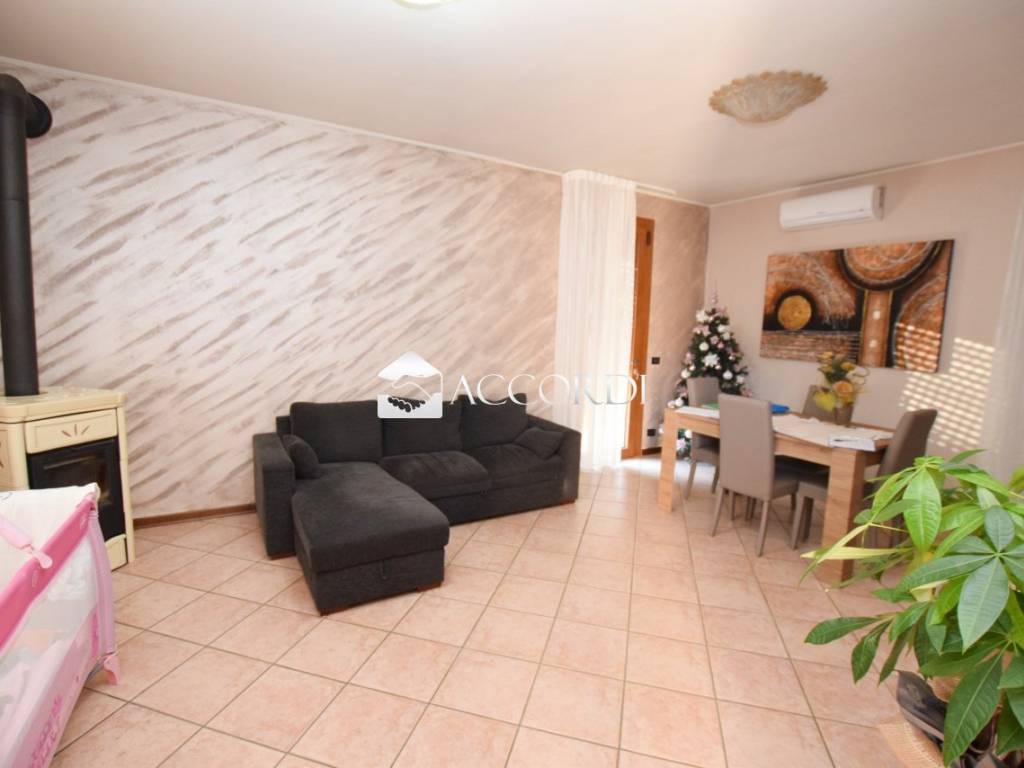 Villa a Vedelago in Via Alessandro Manzoni - Foto 4