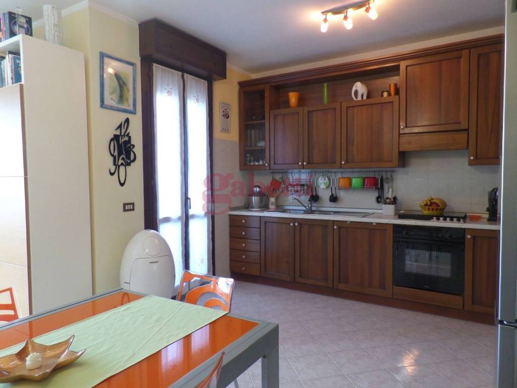 Appartamento a Cento in Via Galvani, 3 - Foto 2