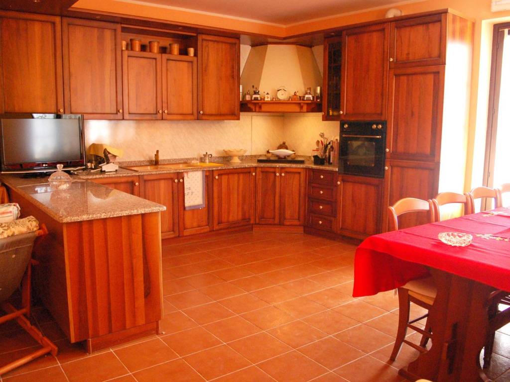 Villa a Moncucco torinese in Località Borelli - Foto 4