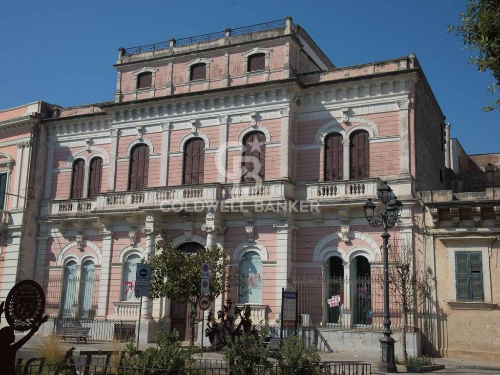 Palazzo / stabile a Manduria in Piazza Vittorio Emanuele II - Foto 2
