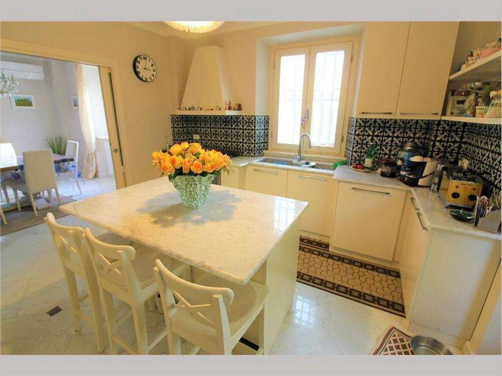Villa a Forte dei marmi in Via Piave - Foto 4