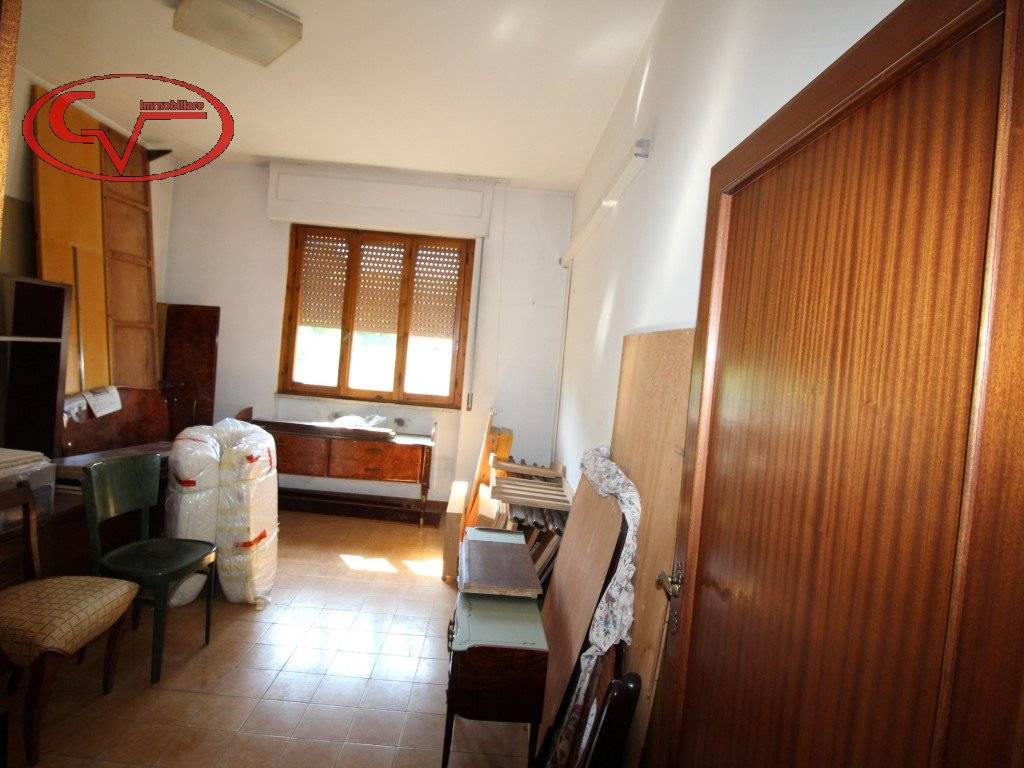 Appartamento a Montevarchi in Viale Armando Diaz - Foto 5