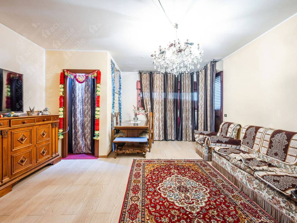Appartamento a Sant'ilario d'enza in Via Indipendenza 2D, 42049 Sant\'Ilario d\'Enza RE, Italia - Foto 3