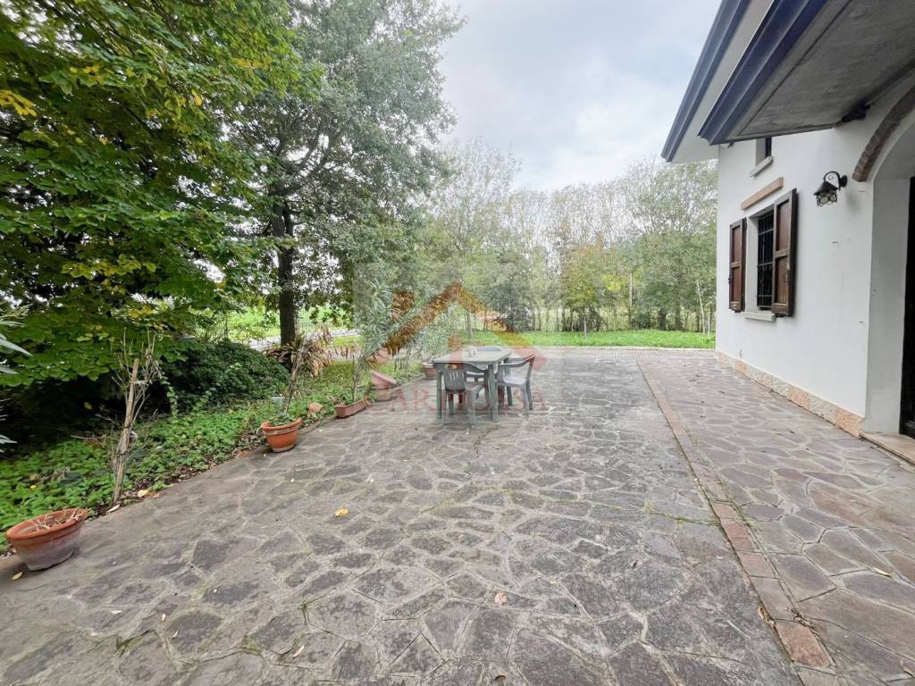 Villa a Carpi in Via Ivano Martinelli n.63 Carpi Province of Modena Italy , - Foto 3
