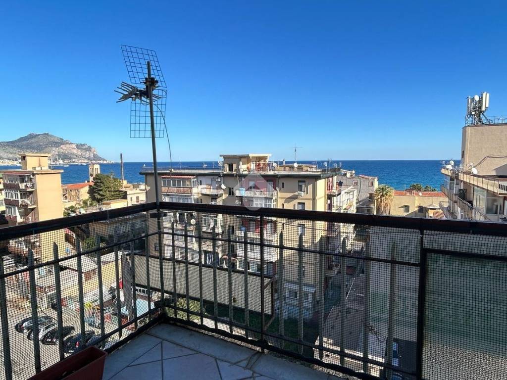 Appartamento a Palermo in Via Antonio Pigafetta, 4 - Foto 2