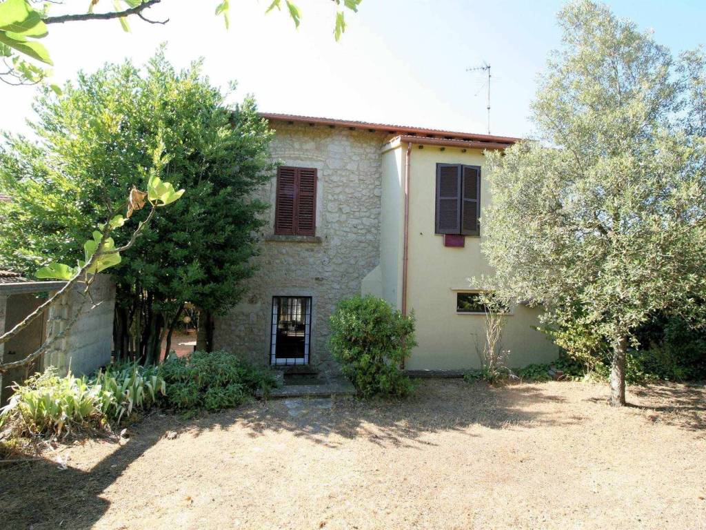 Rustico / casale a Roccastrada - Foto 2