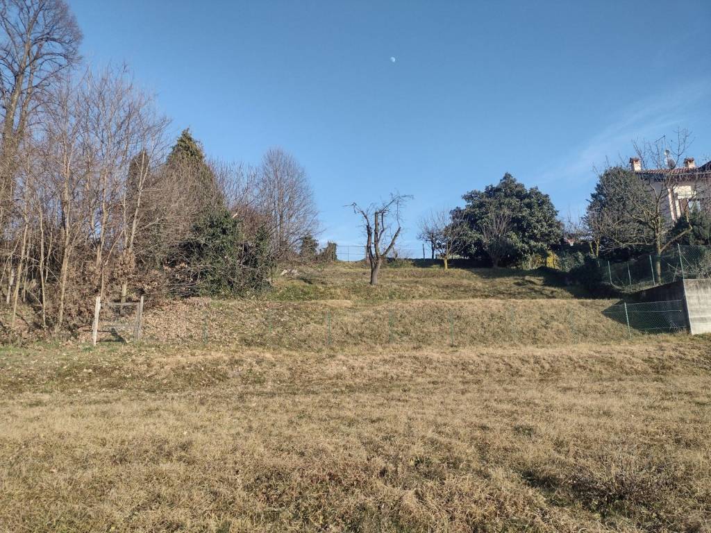 Terreno a Besozzo in Via Massino - Foto 2