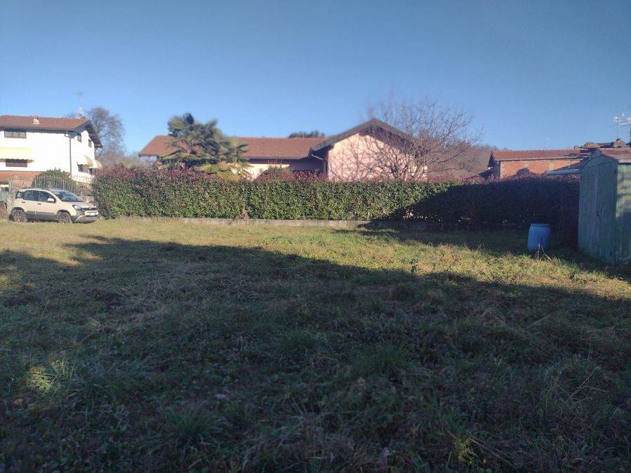 Terreno a Besozzo in Via Massino - Foto 3