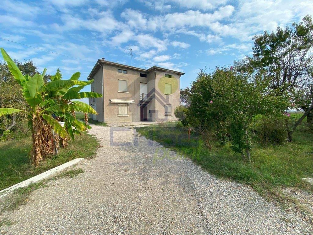 Casa indipendente a Brescello in Strada Viazza - Foto 2