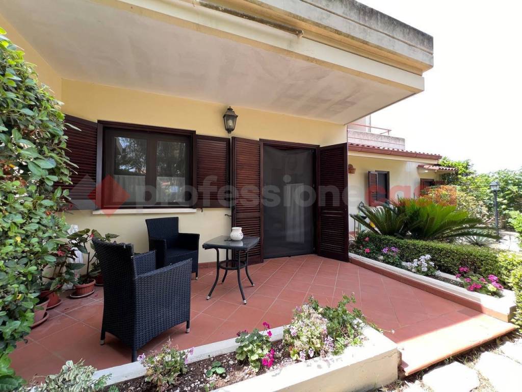 Villa a Taranto in via Anguille, 5 - Foto 2