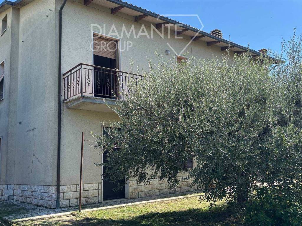 Casa indipendente a Castiglione del lago - Foto 2