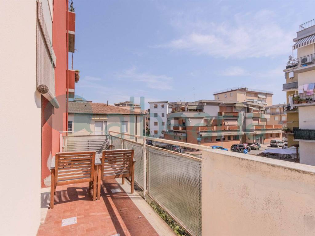Appartamento a Follonica in Via Lombardia - Foto 2
