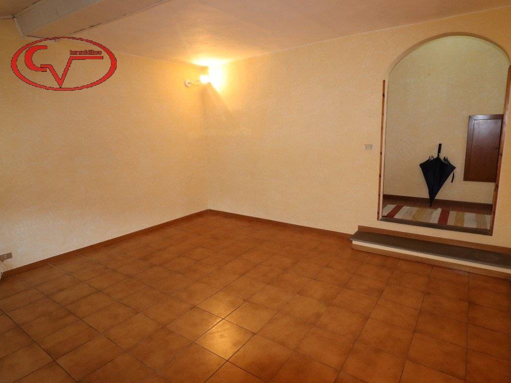 Appartamento a Montevarchi in Via Isidoro del Lungo - Foto 3