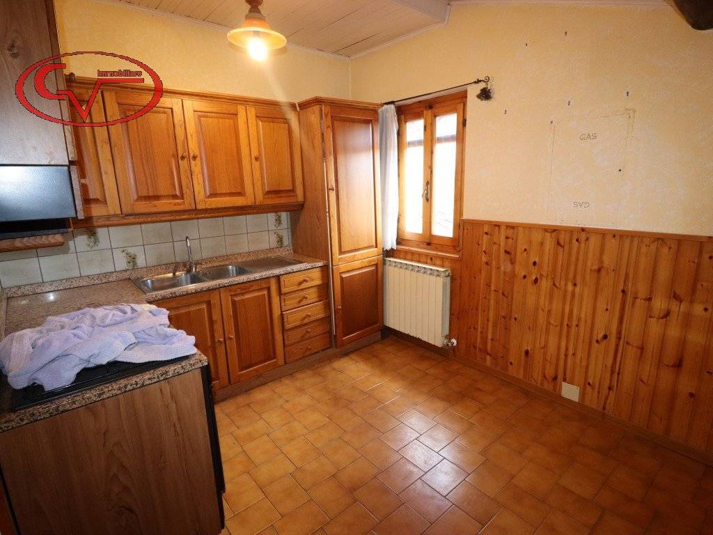 Appartamento a Montevarchi in Via Isidoro del Lungo - Foto 4