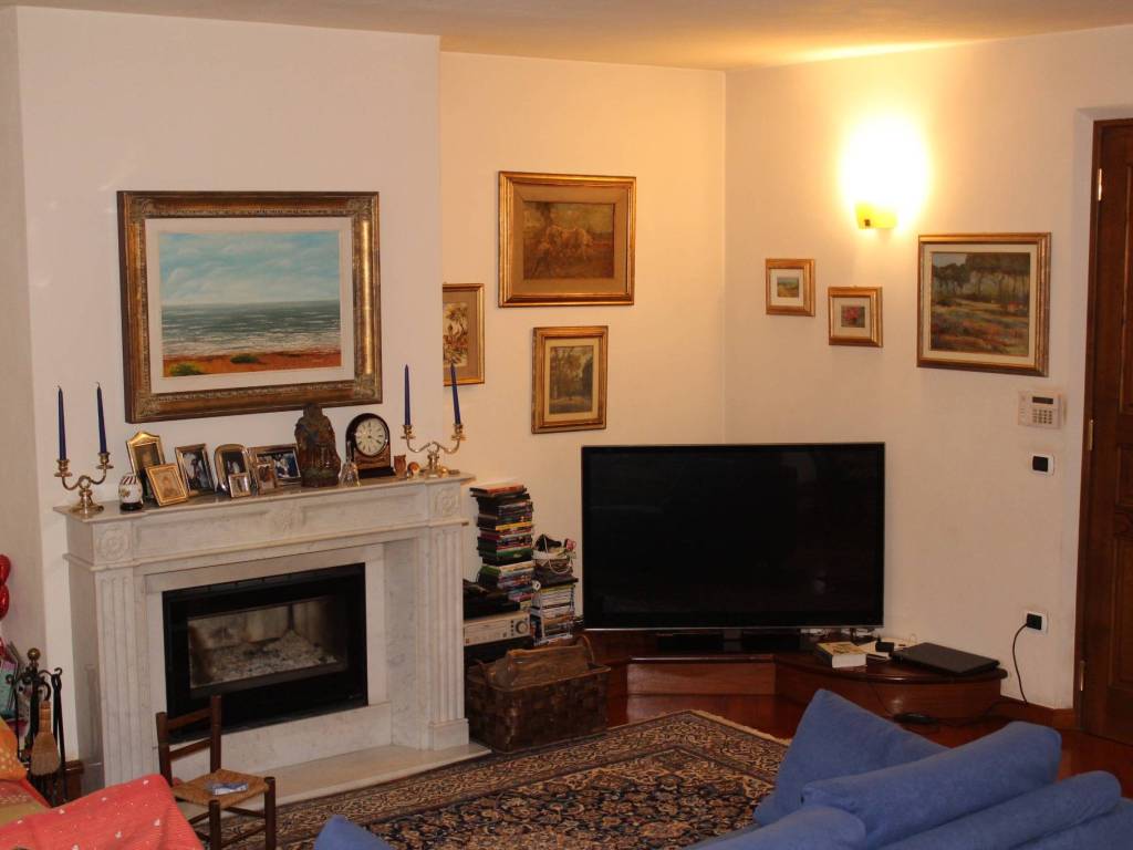 Villa a Pietrasanta in Via Marchetti, 6 - Foto 3