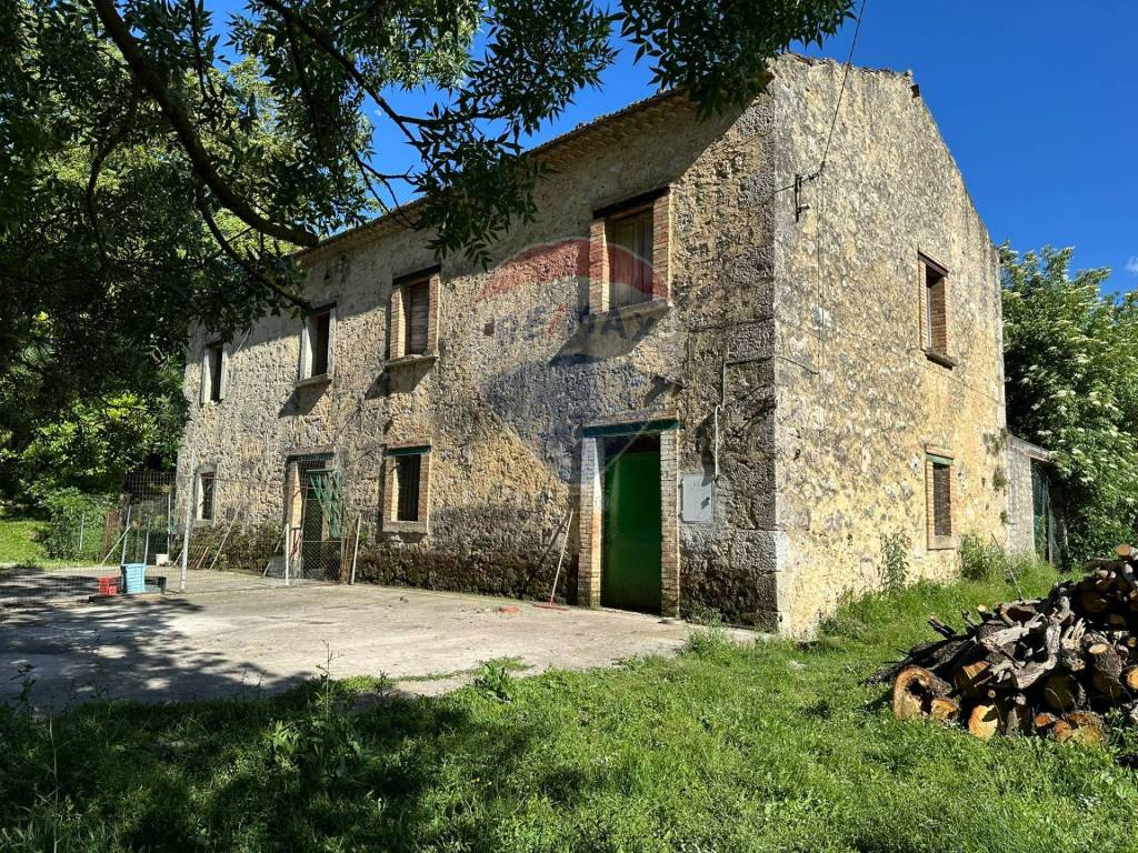 Rustico / casale a Rocchetta a volturno in Località Sorgenti del Volturno - Foto 2