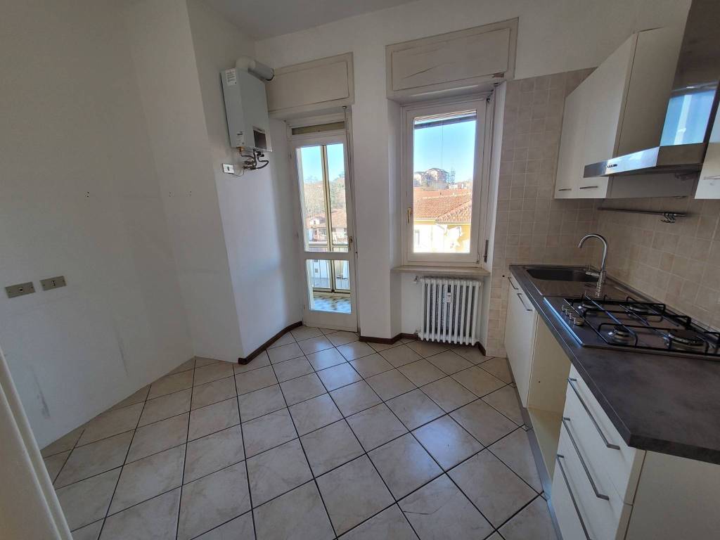 Appartamento a Asti in Via San Giovanni Bosco, 3 - Foto 4