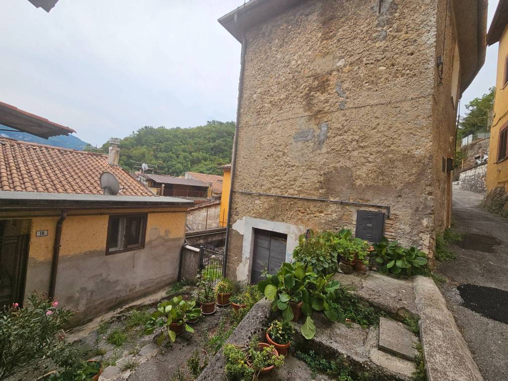 Casa indipendente a Rieti in Via della Chiesa - Foto 3