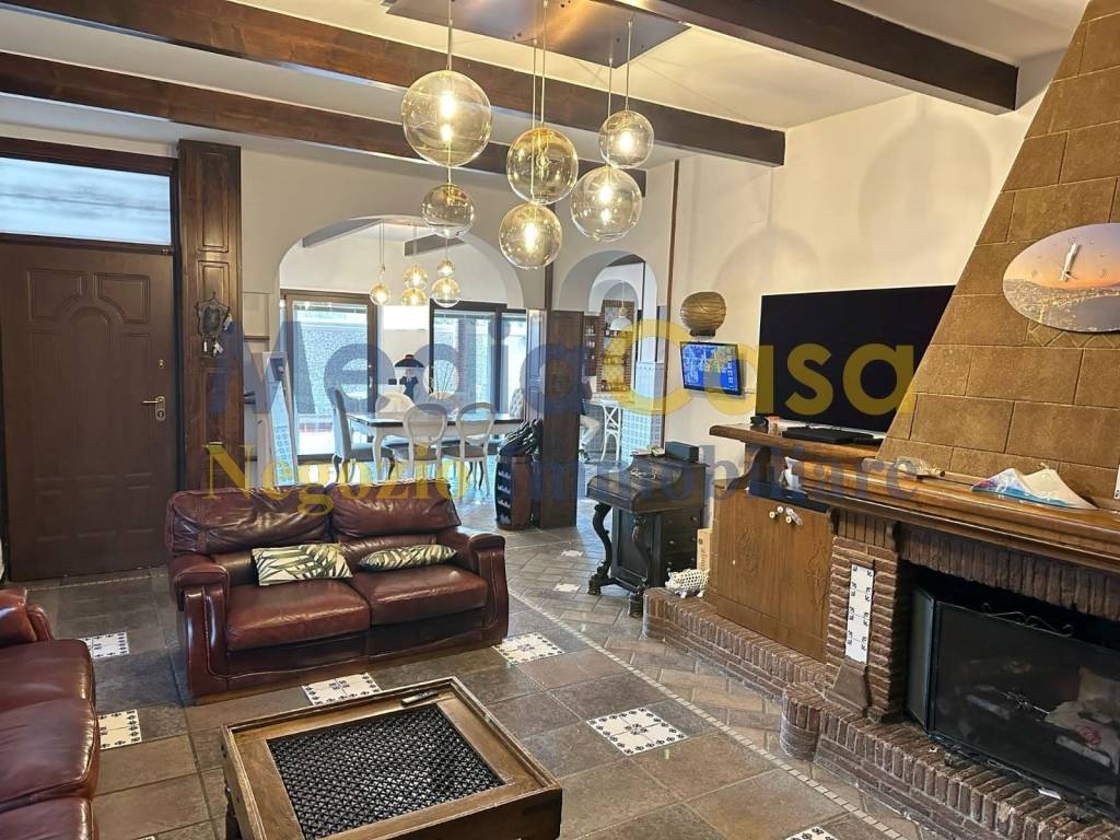 Villa a San marcellino in Via Cimitero di Trentola Traversa 2 - Foto 5
