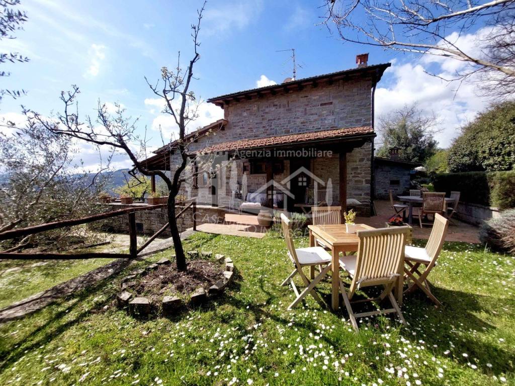 Villa a Poppi in PRATOMAGNO - Foto 2
