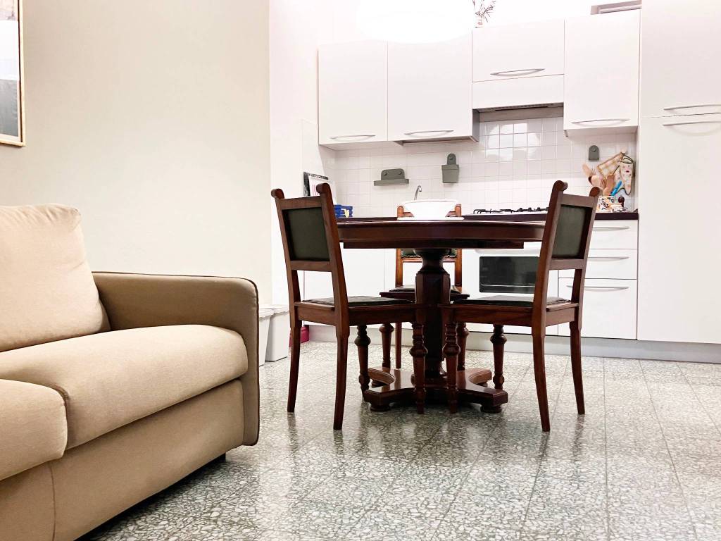 Appartamento a Pontedera in Viale 4 Novembre - Foto 2