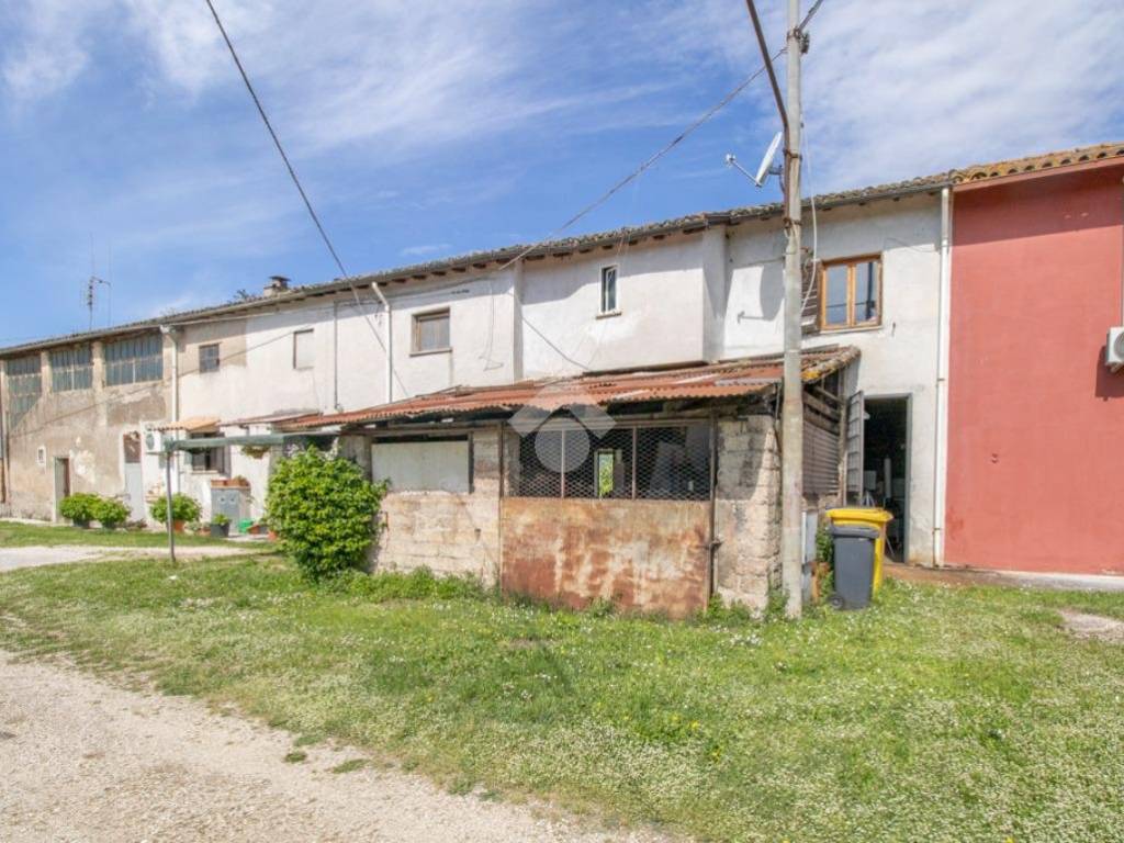 Appartamento a Contigliano in Via Terria - Foto 2