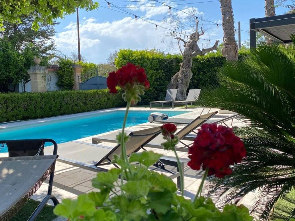 Villa a Latiano in Viale Cotrino, 117 - Foto 3