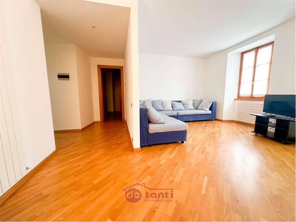 Appartamento a Chiavenna in via del maglio vecchio, 7 - Foto 2