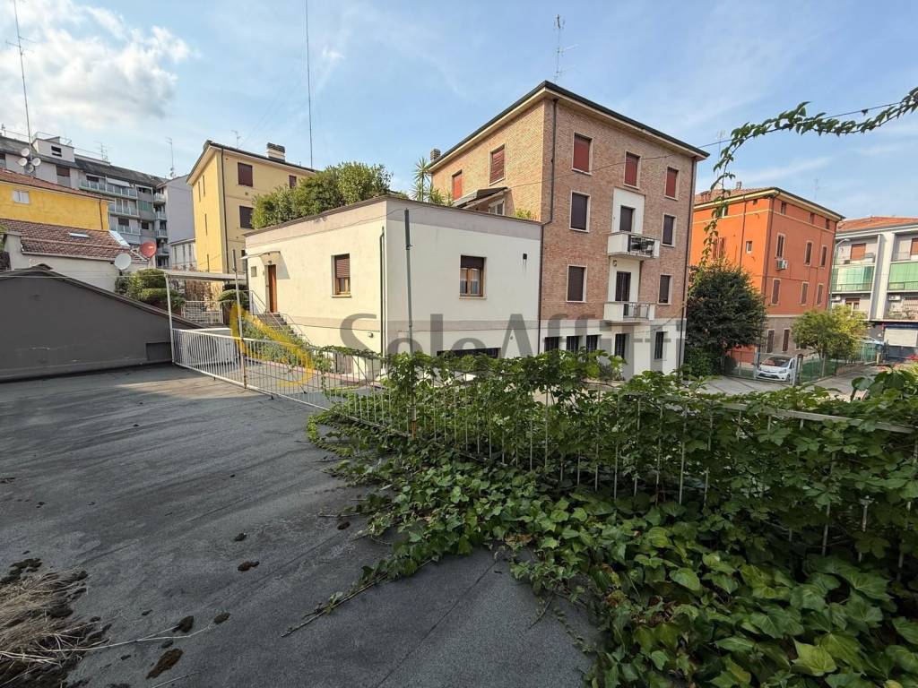 Appartamento a Modena in Via Guglielmo Della Cella - Foto 4