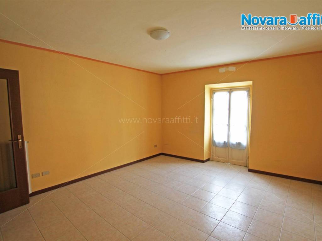Appartamento a Novara in Via Luigi Giulietti - Foto 2