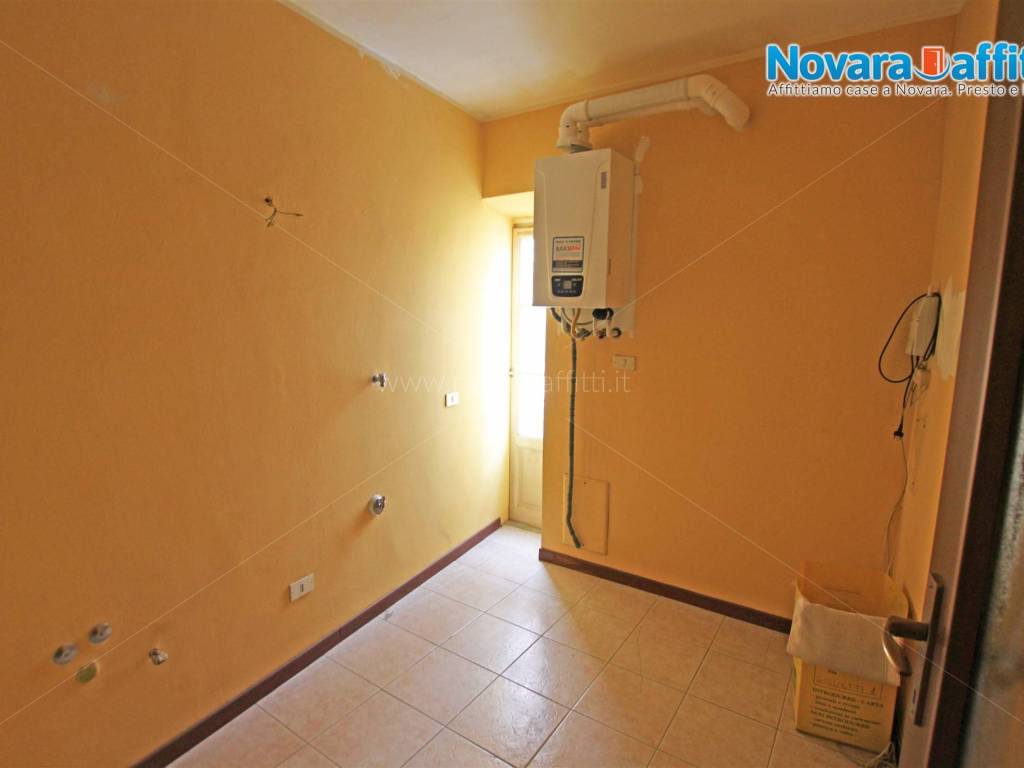 Appartamento a Novara in Via Luigi Giulietti - Foto 5