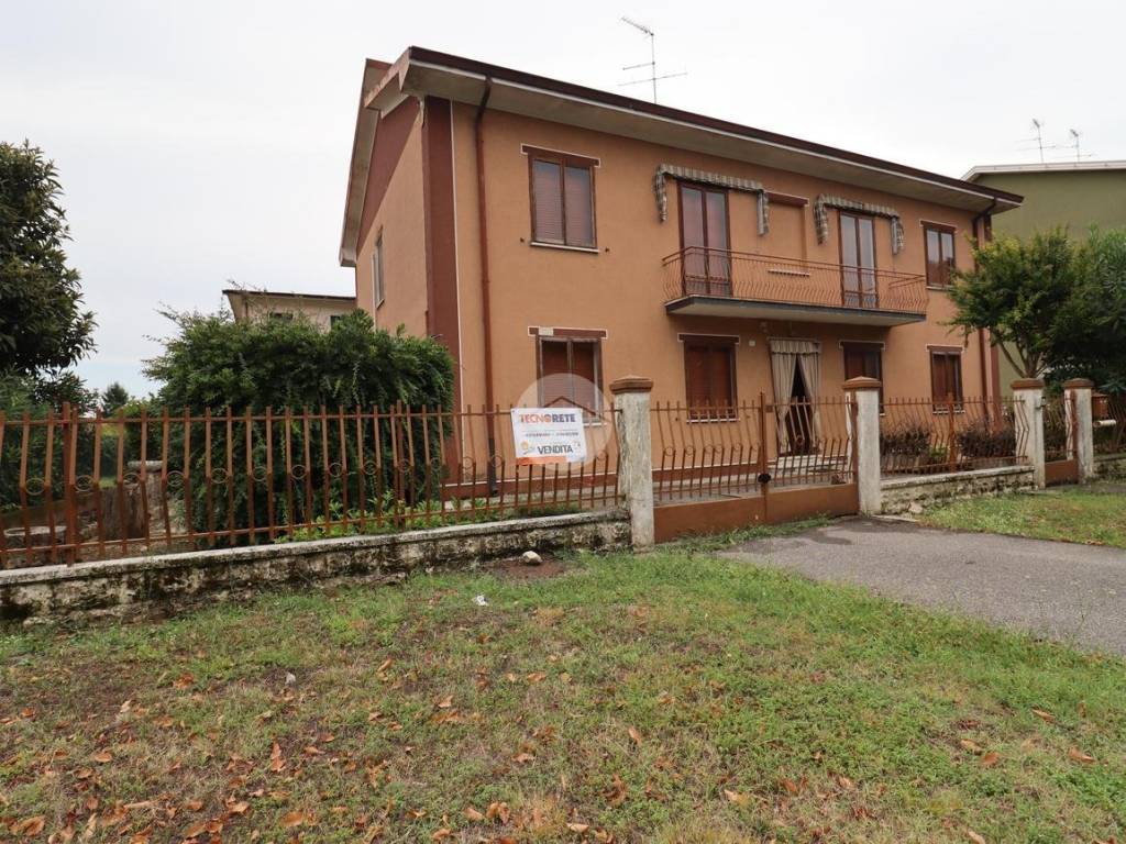 Villa a San giorgio bigarello in Piazza Della Repubblica, 9 - Foto 2