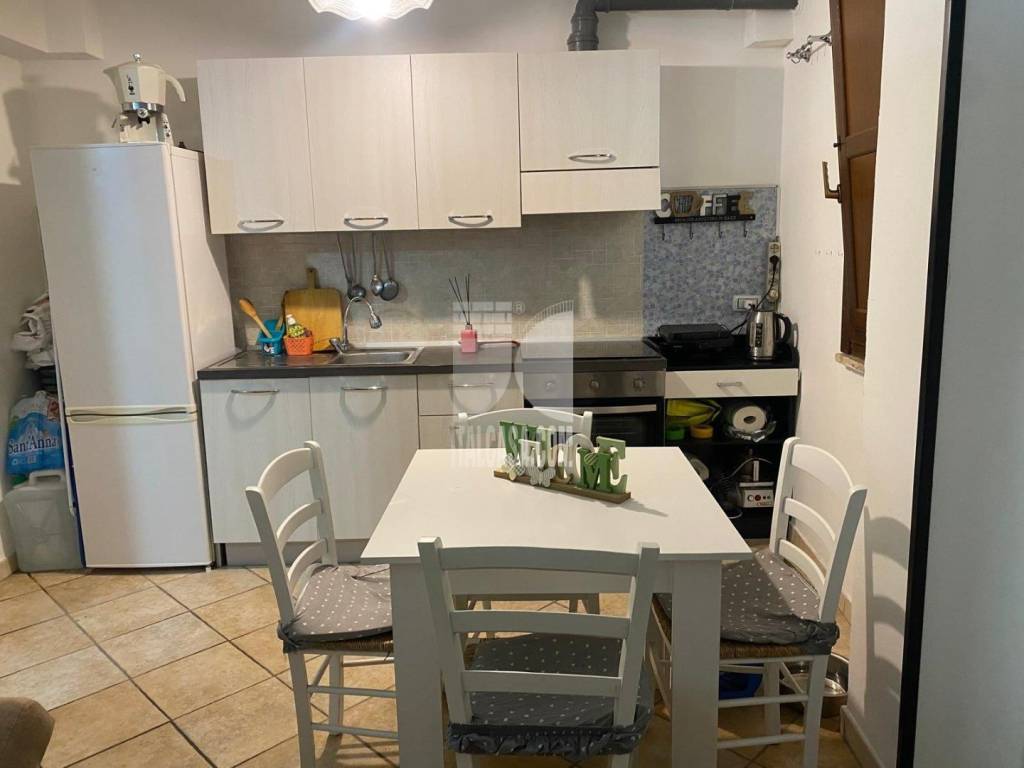 Appartamento a Crotone in vico dei cantafora - Foto 4