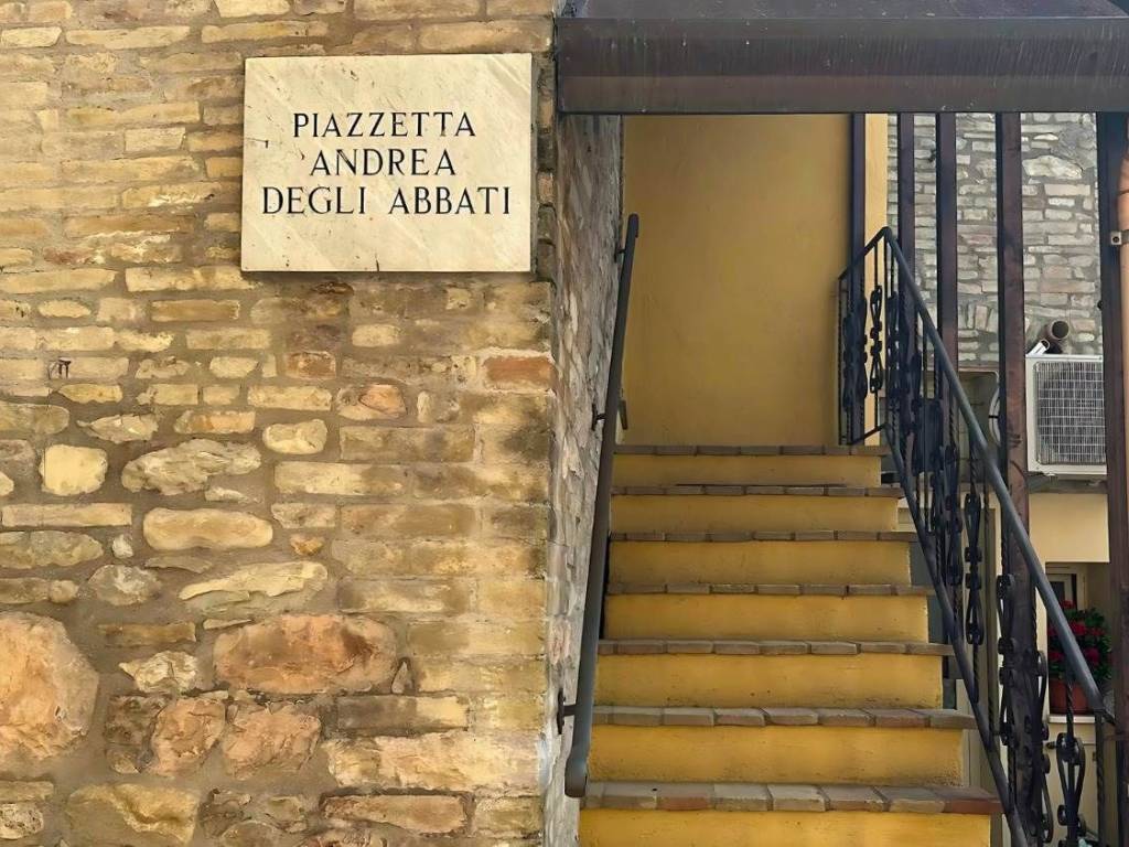 Casa indipendente a Assisi in Piazza dei Caduti - Foto 2