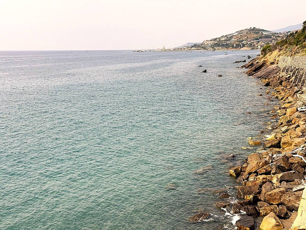 Villa a Cipressa in Via Aurelia - Foto 2