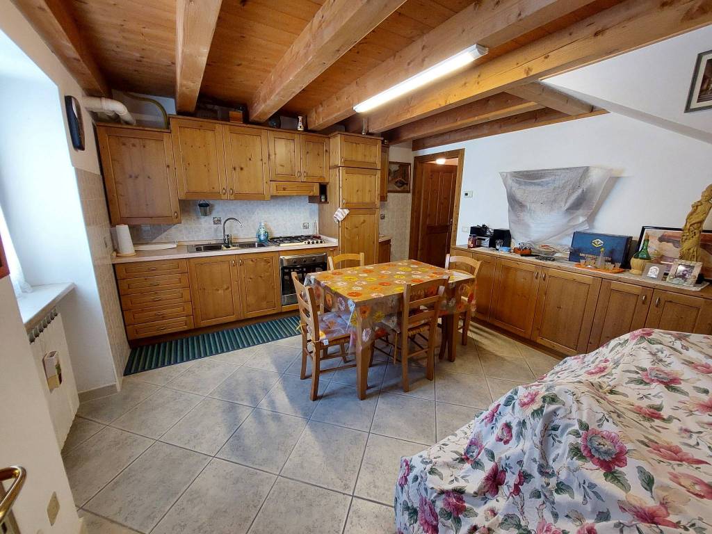 Casa indipendente a Fumane in Via San Giovanni in Monte, 47 - Foto 3