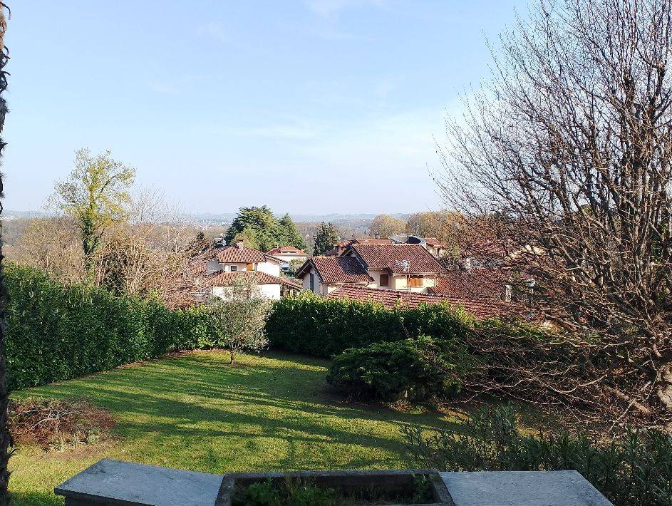 Villa a Besozzo in Via Beato Nicone Besozzi - Foto 2