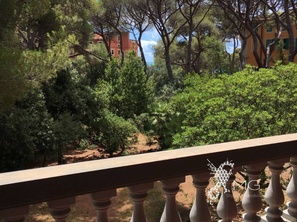 Villa a Rosignano marittimo in Via Guglielmo Marconi, 16 - Foto 3