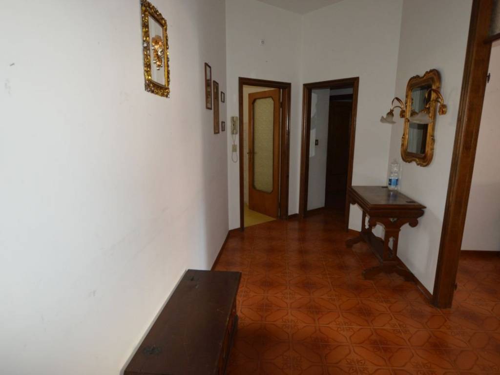 Appartamento a Jesi in Piazza Donato Bramante - Foto 2