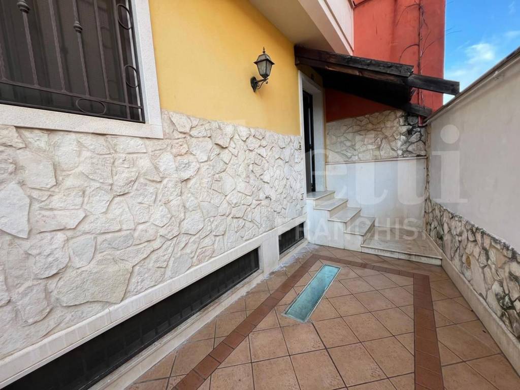 Casa indipendente a Bitritto in Via Daniele Manin - Foto 2