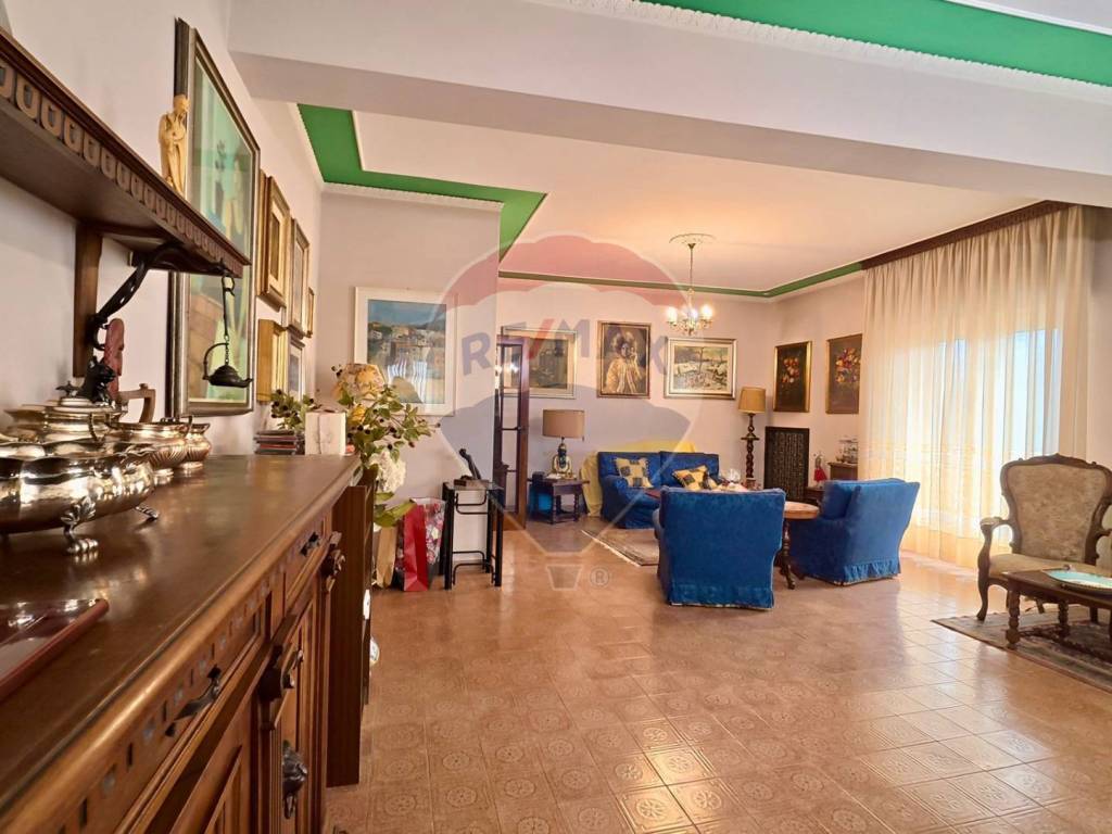 Appartamento a Falconara marittima in Via Leopardi, 7 - Foto 2