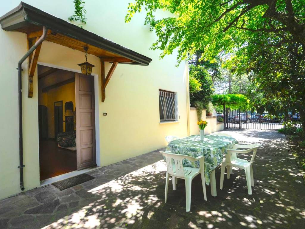 Villa a Riccione in Viale Monte Bianco - Foto 3