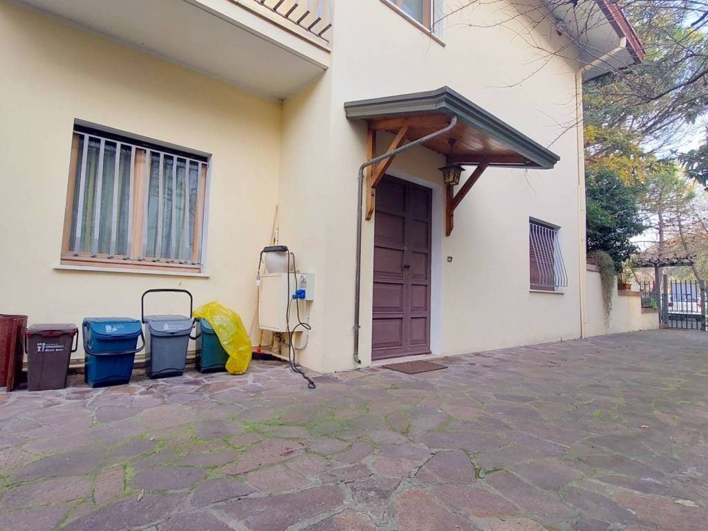Villa a Riccione in Viale Monte Bianco - Foto 5